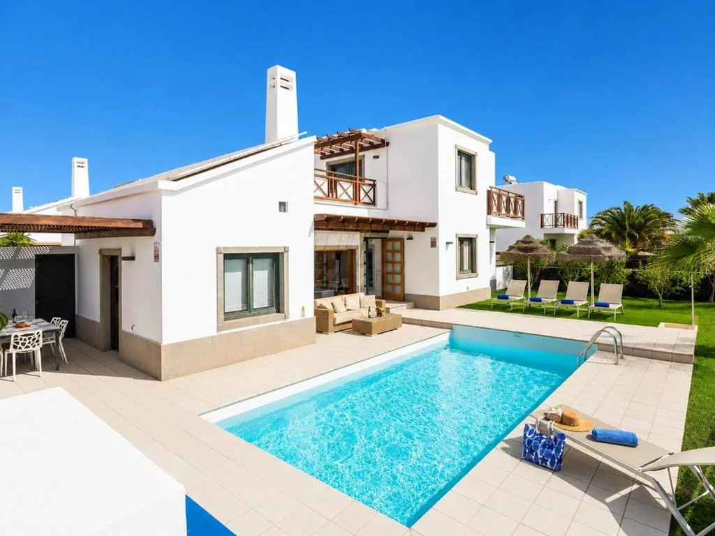 Villa — Villa Isadora