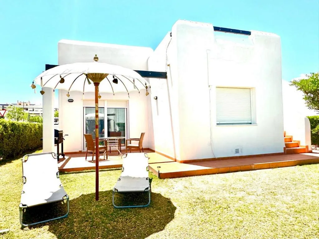 Villa con 2 camere da letto — VILLA IZAN