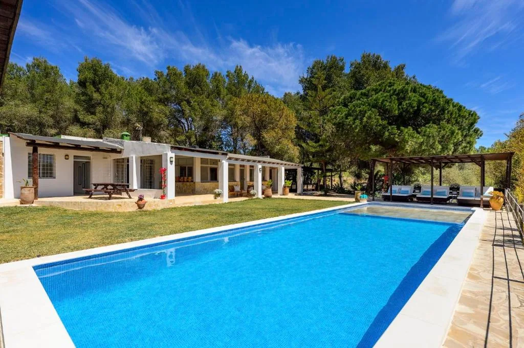 Villa con piscina privada — Villa Jazmin