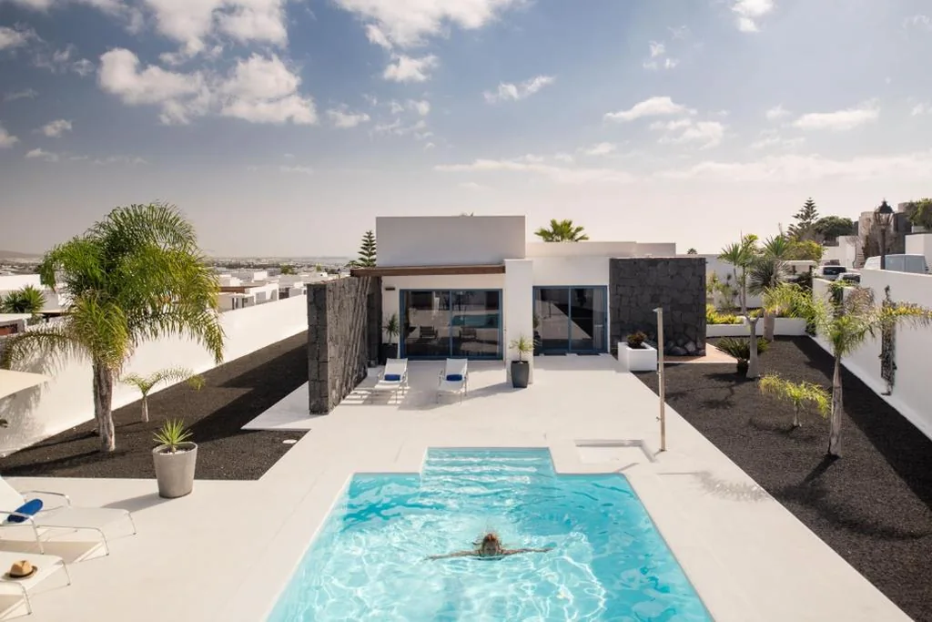 Villa Deluxe — Villa Julia by Villalia