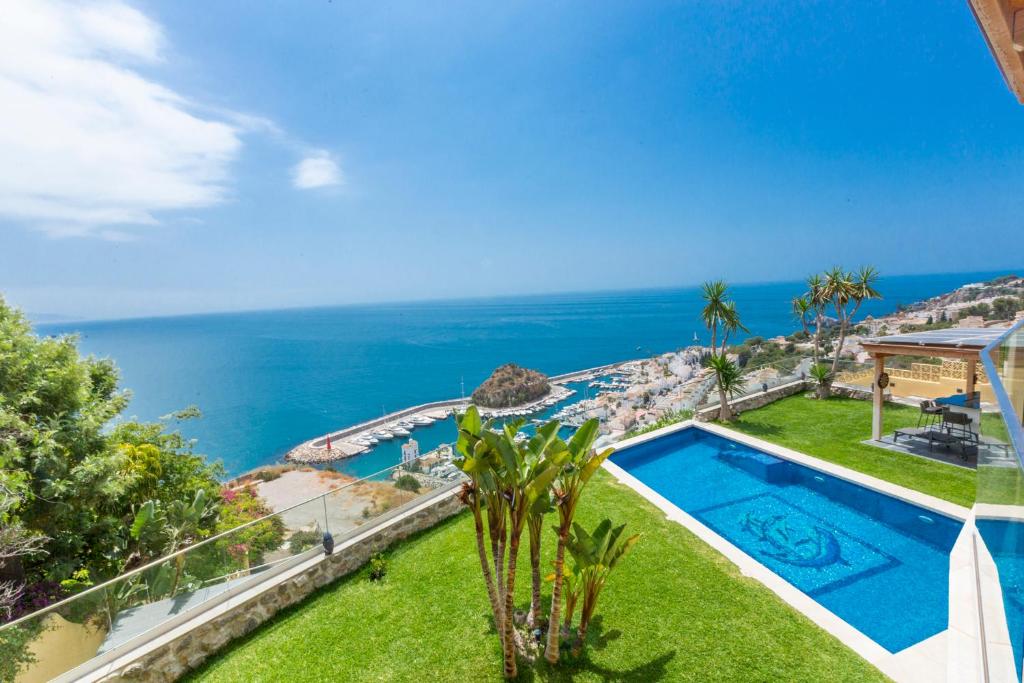 Villa Julia La Herradura Marina del Este en Almuñécar