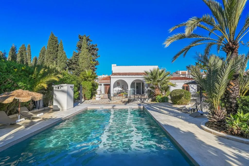 Villa de 3 dormitorios — Villa La Font with pool and bbq