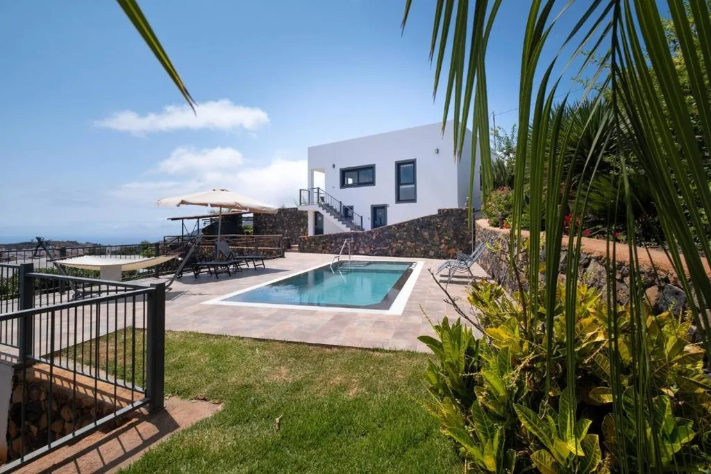 Villa — Villa La Graja by Huskalia - private pool