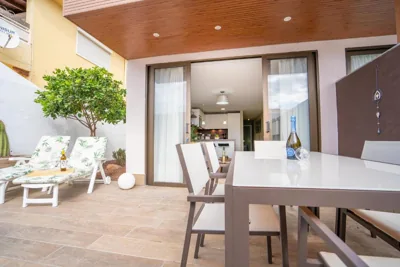 Villa La Laja 5 Bedrooms, Rooftop Terrace Sea View — photo 4