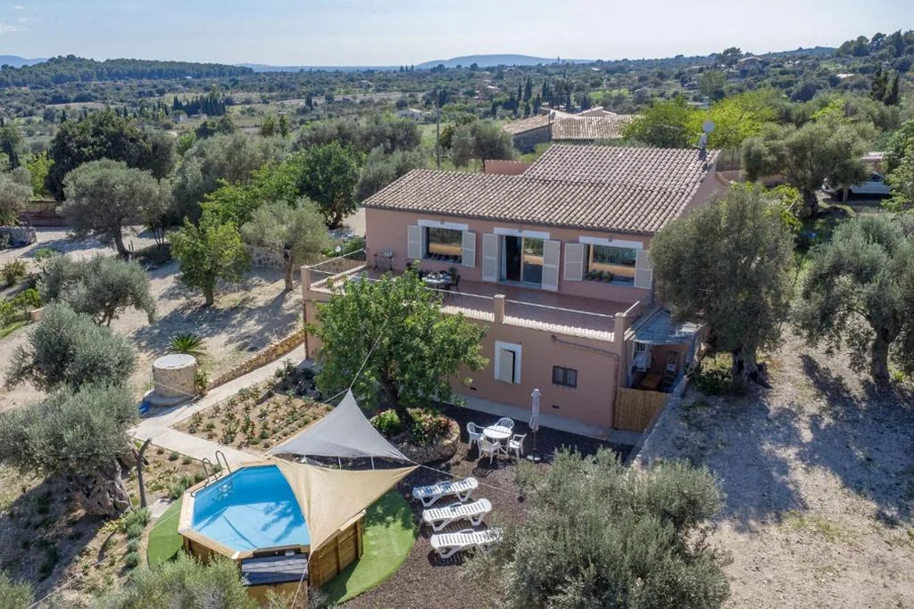 Villa con piscina privata — Villa La LLar Clara
