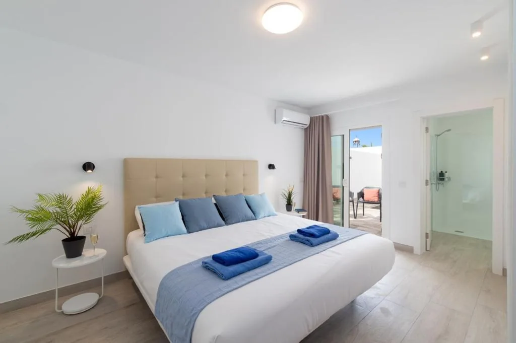 Villa La Nueva by Villa Plus