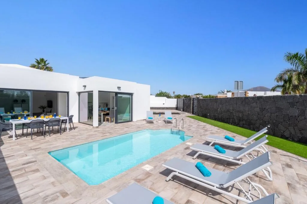 Villa — Villa La Nueva by Villa Plus