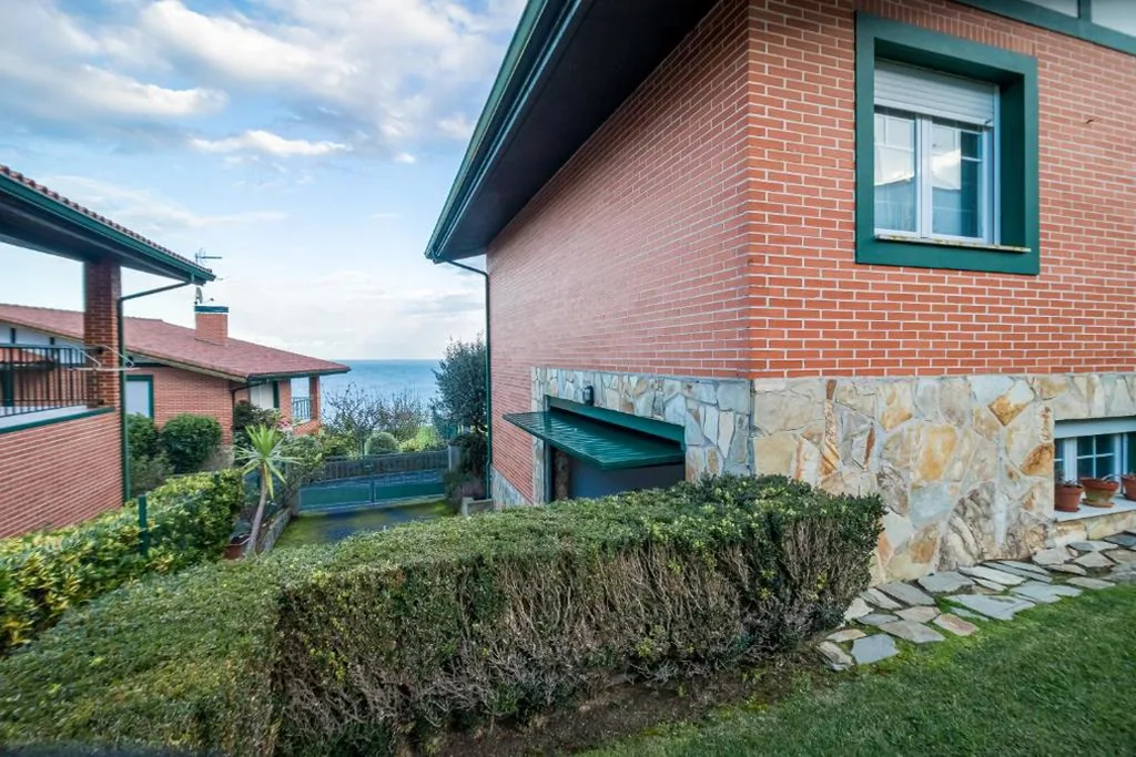 Villa con vistas al mar — Villa La Perla De Sonabia