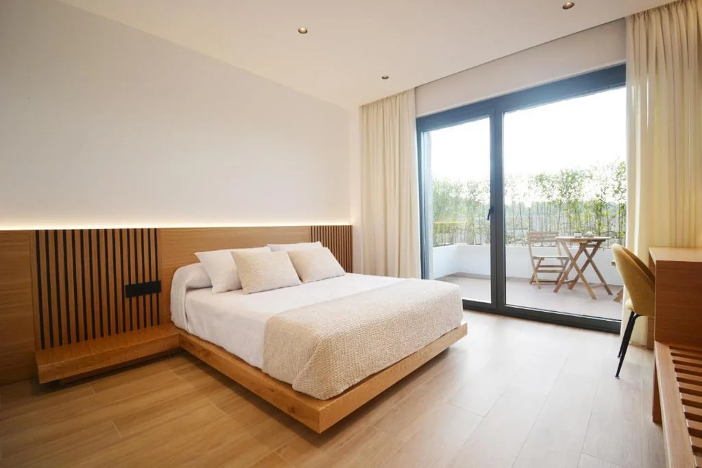 VILLA LAREDO ***