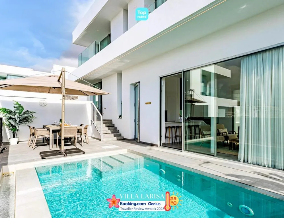 Villa de 3 dormitorios — Villa Larisa - private heated pool, chill out and BBQ