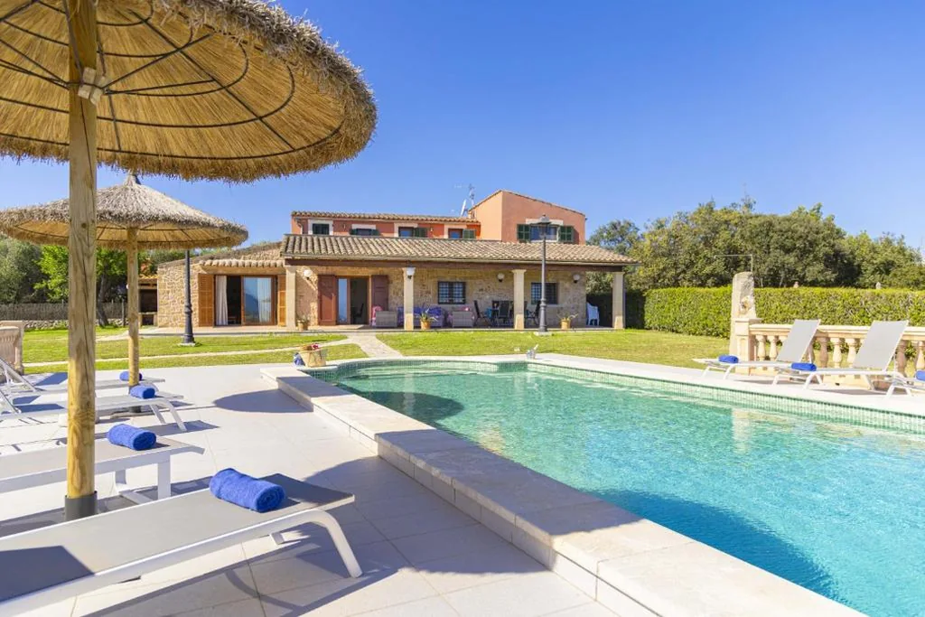 Villa — Villa Las Comas de Dalt