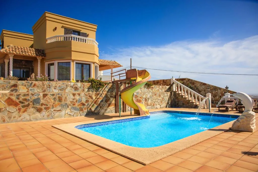 Moradia com piscina privada — VILLA LAS CUEVAS