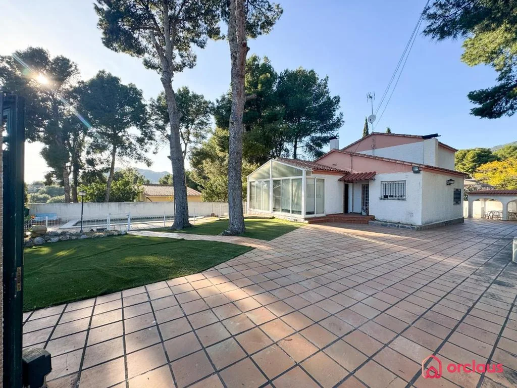 Villa con piscina privada — Villa Las Palmas
