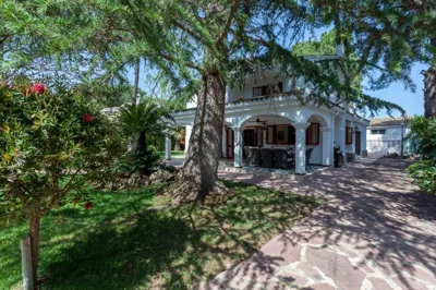 VILLA LATEL — foto 9