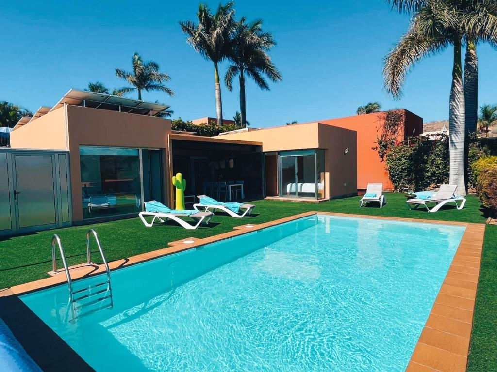 Villa Lía by SunHousesCanarias with heated pool