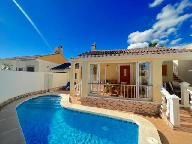 Villa mit 3 Schlafzimmern — Villa Limon Playa Flamenca