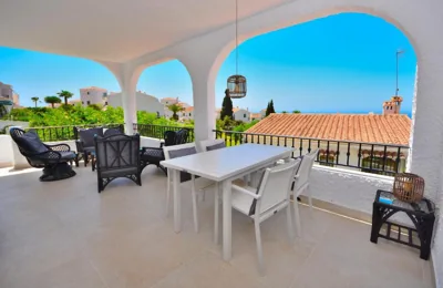 Villa Little Castle Sea&Mountain - villa vistas al mar y piscina privada en Capistrano Village urbanización, Nerja — 写真 9