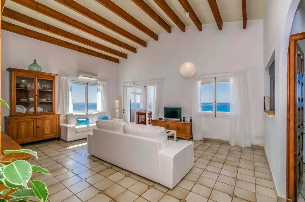 Villa Lola