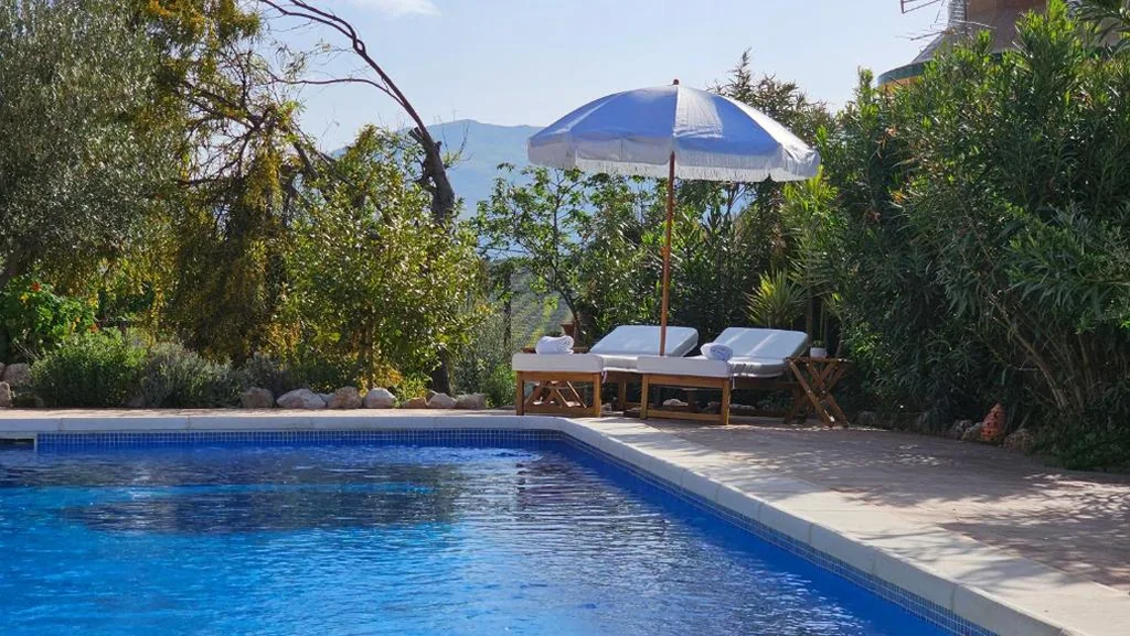 Villa — Villa Lolo
