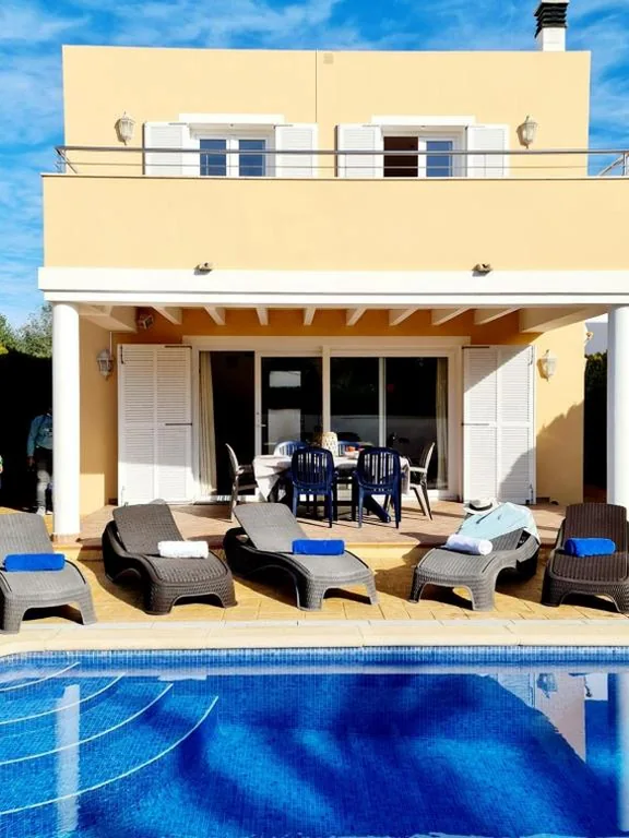 Villa mit 3 Schlafzimmern — Villa Lorena
