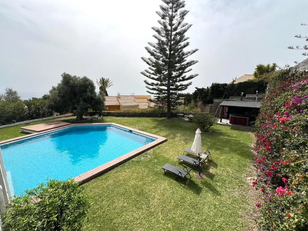 Villa — Villa Los Gallos