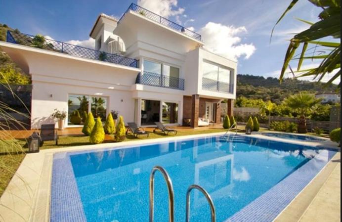 Villa Los Nísperos de Paco