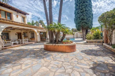Villa Luna- Pool with Jacuzzi by the Beach — foto 10