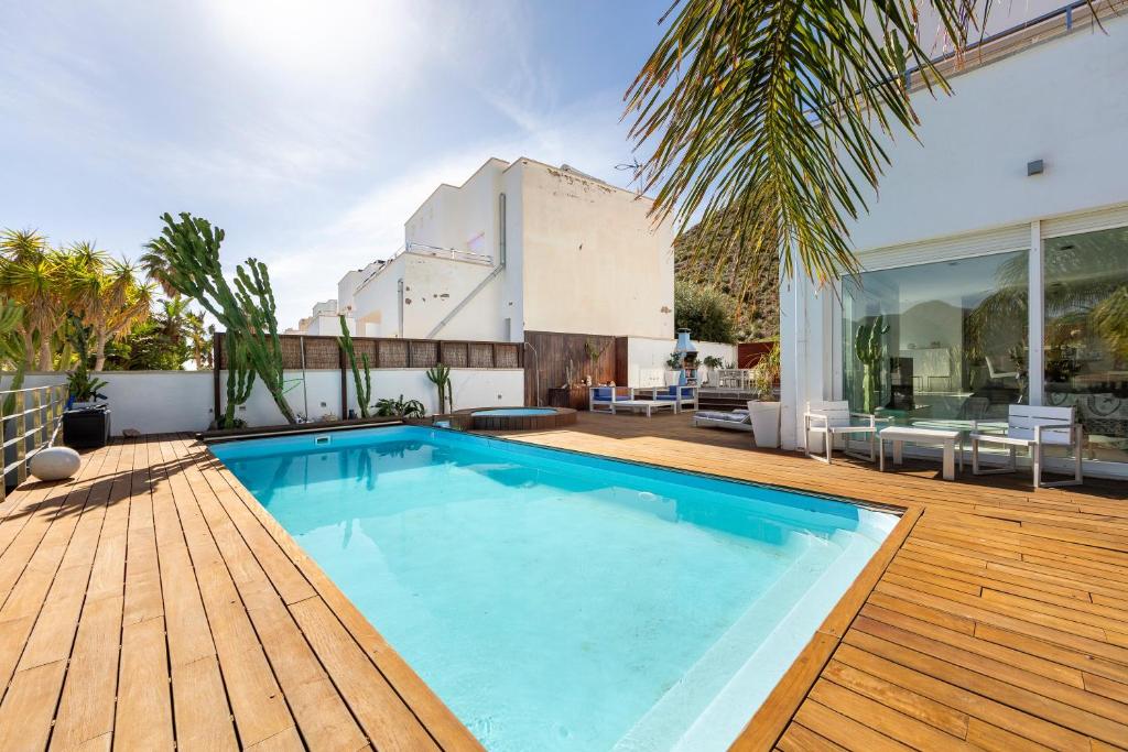Villa Lux
