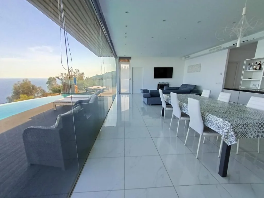 Villa Luxury Paradise