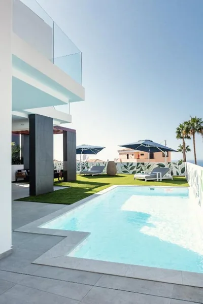 Villa Macaronesia - Seaviews, Large Terrace, Private Heated Pool & BBQ — Foto 4