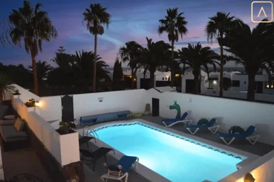 VILLA MAGICA 7 MINUTES WALK TO CENTER WITH POOL AND A/C — foto 4