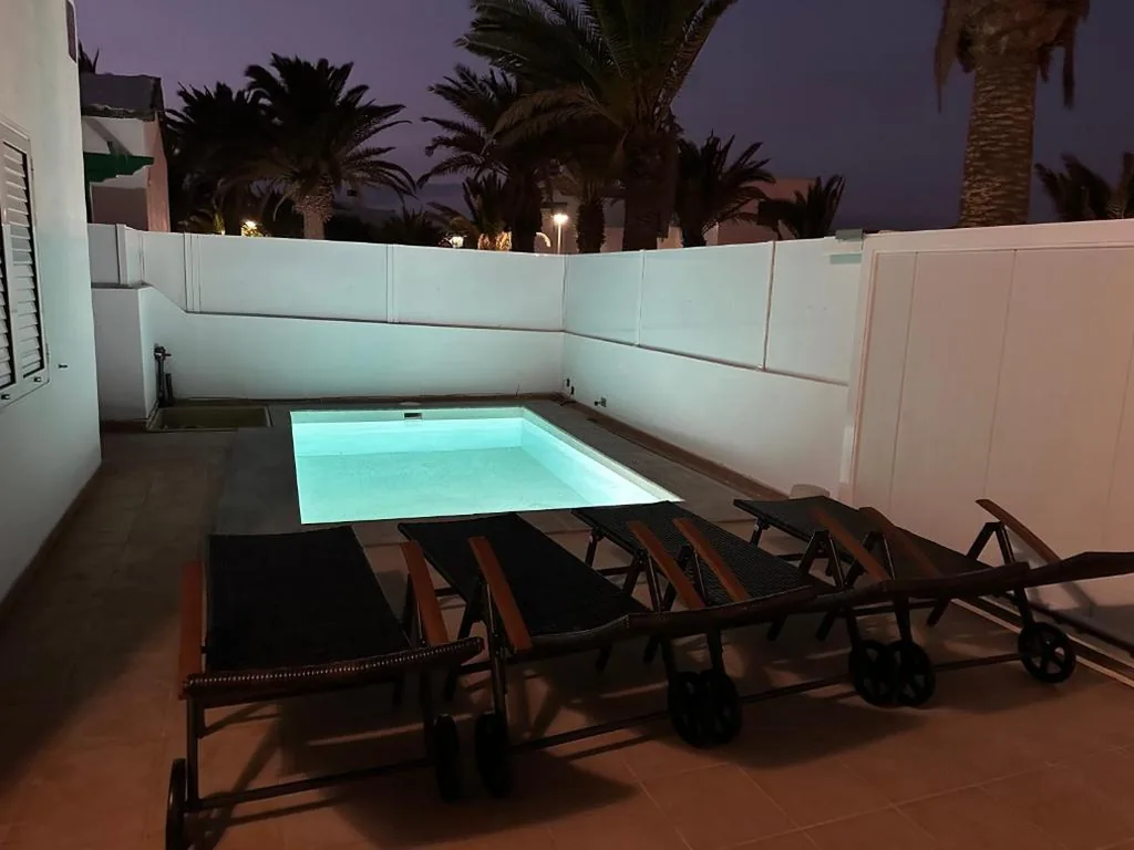 Villa con piscina privada — Villa Malva
