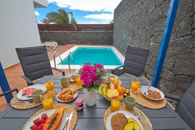 Villa María del Mar 2 Minutes to supermarkets, 10 minutes to Marina Rubicón, Pool, High Speed WiFi — foto 5
