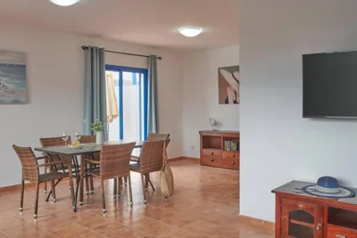 Villa María del Mar 2 Minutes to supermarkets, 10 minutes to Marina Rubicón, Pool, High Speed WiFi — foto 12