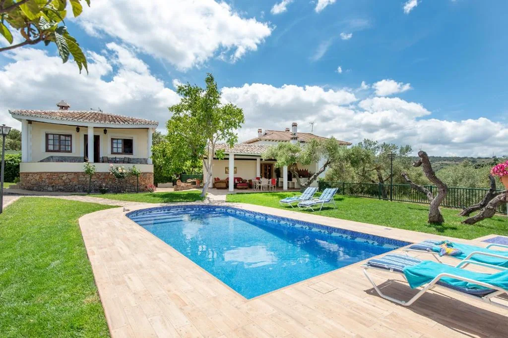 Villa — Villa Maria