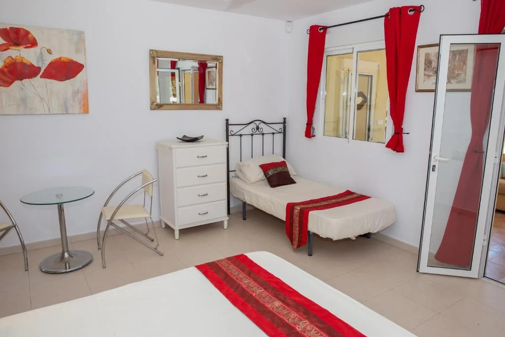 Villa with Private Pool — Villa Mariana