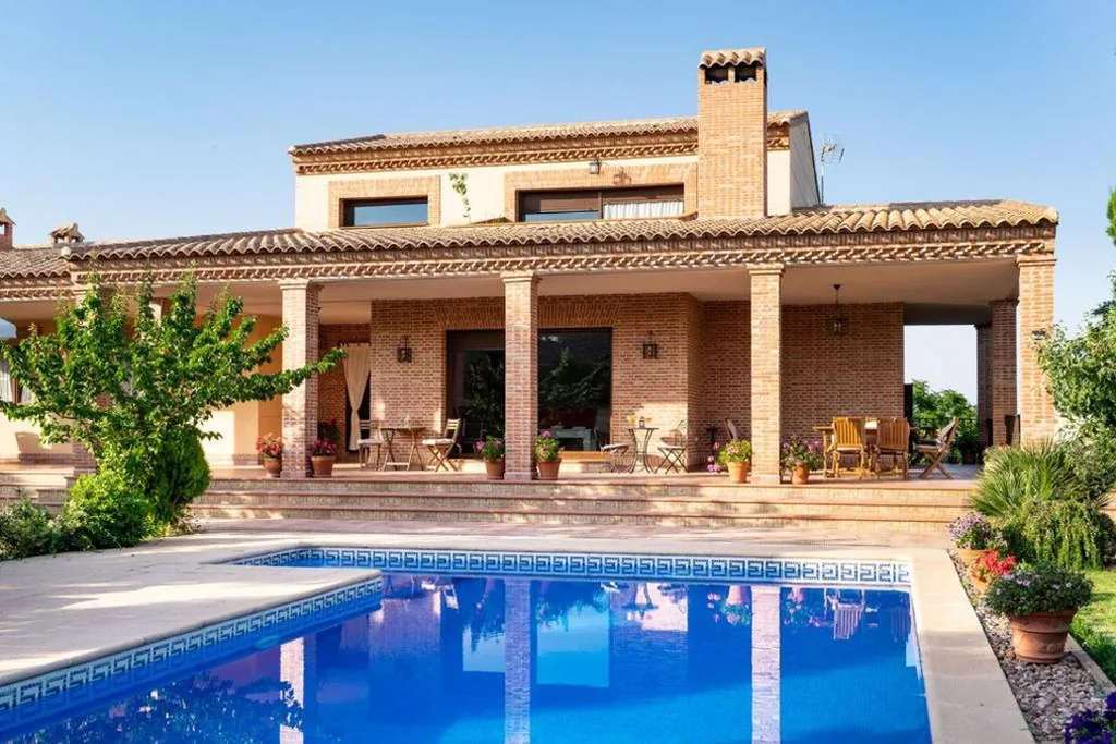 Familienzimmer mit Gartenblick — Villa Marín Toledo