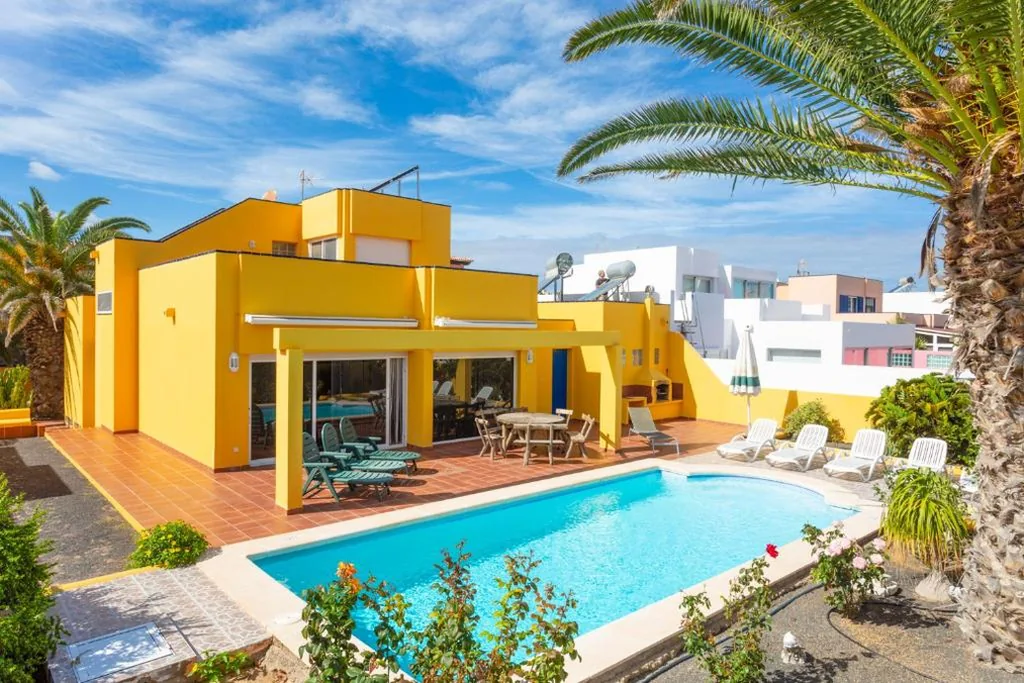 Villa — Villa Mariposas