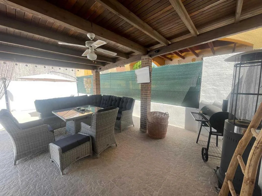 Villa de 2 dormitorios — Villa Marysol