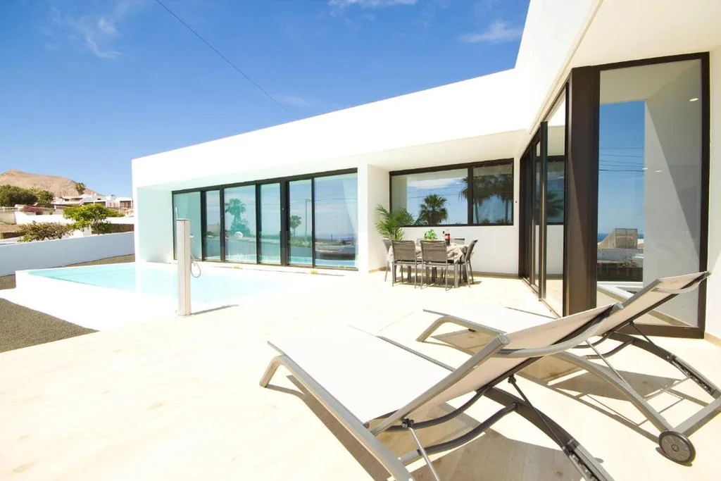 Villa con 3 camere da letto — Villa Mendoza - By AZ Rentals