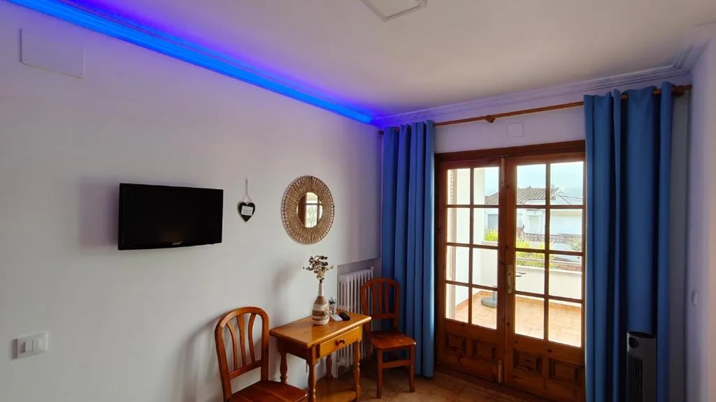 Habitación Doble con vistas al jardín — Villa Mercè Empúries