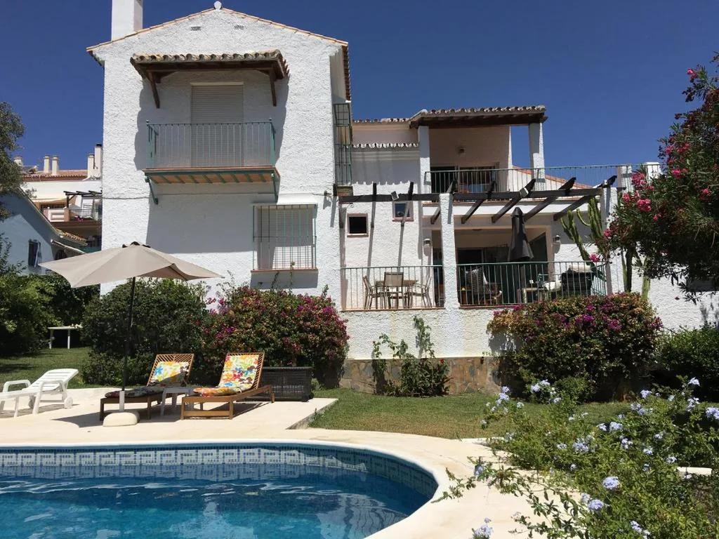 Villa — Villa Mimosa