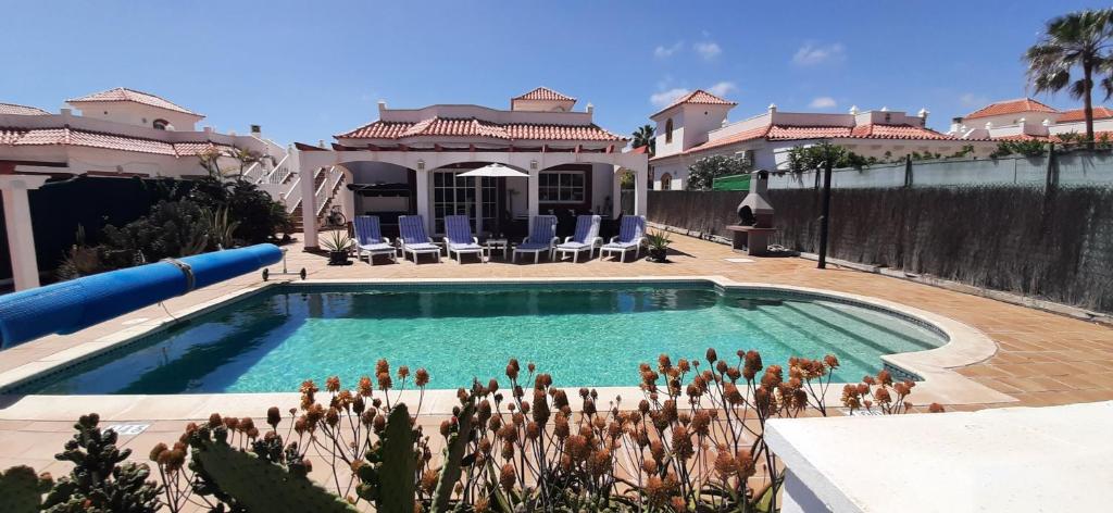Villa Mira