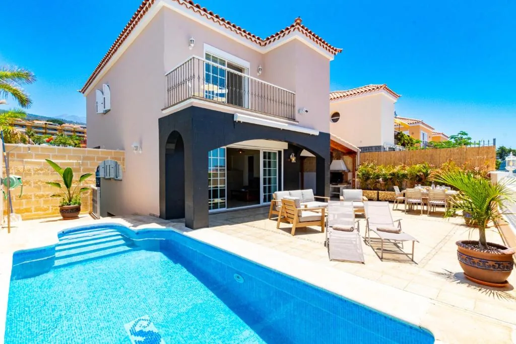 Villa mit privatem Pool — Villa Mirador del Atlantico With Private Pool
