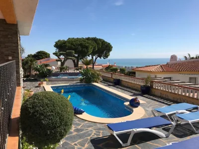 VILLA MIRAMAR — Foto 9