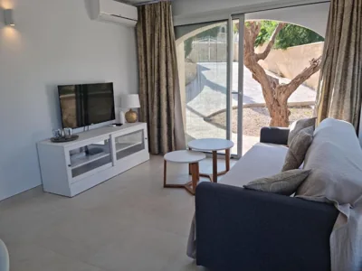 Villa mit privatem Pool 10 Minuten vom Strand mit kostenlosen WiFi — Foto 6