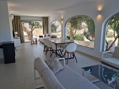 Villa mit privatem Pool 10 Minuten vom Strand mit kostenlosen WiFi — Foto 11