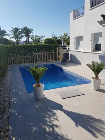 Villa mit privatem Pool, zentrumsnah — foto 4