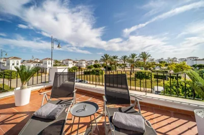 Villa mit privatem Pool, zentrumsnah — foto 7
