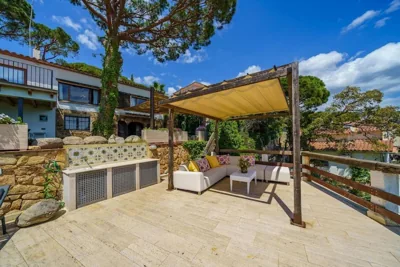 Villa Mitjorn Cala Canyelles — Foto 4